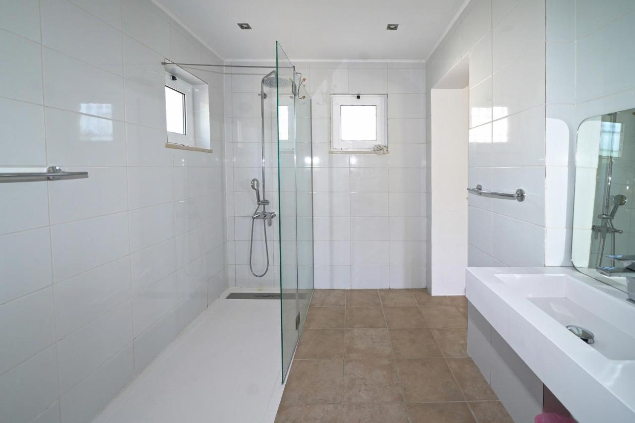 Pinheiro Manso Villa